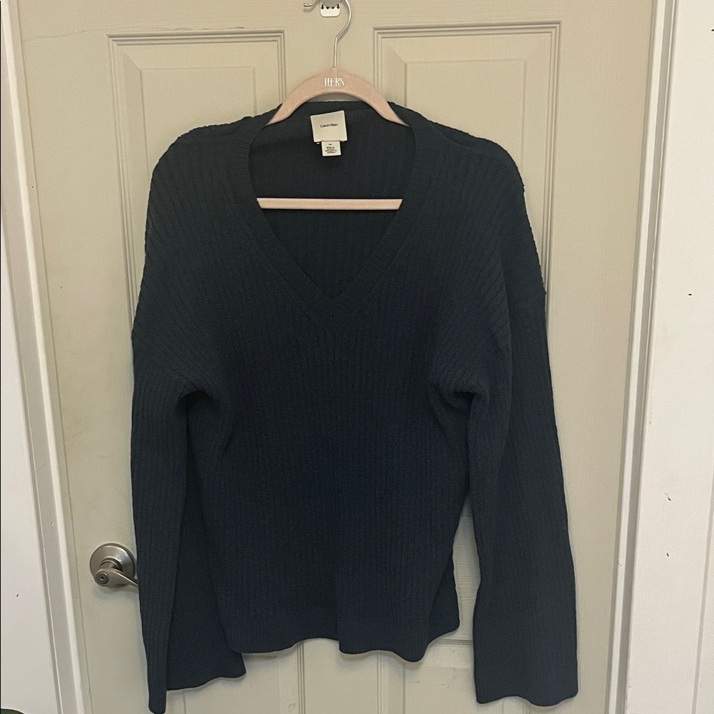 Calvin Klein V Neck Blue Sweater Large
